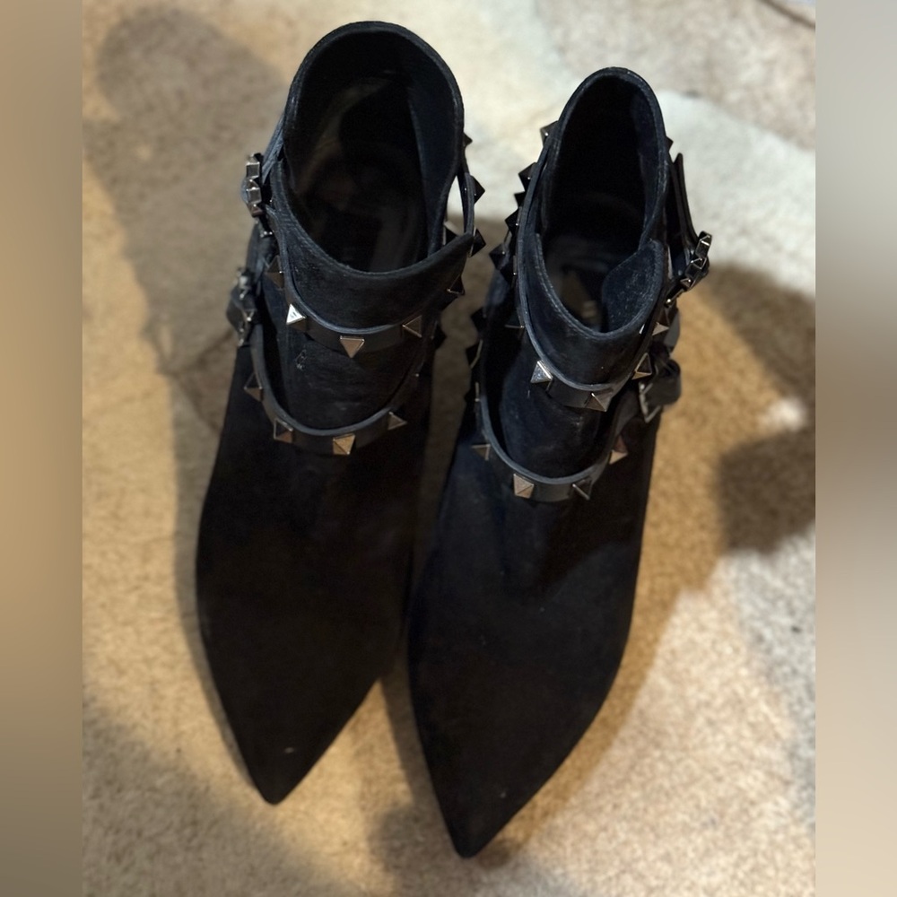 Valentino Elegant Black Suede Shoes